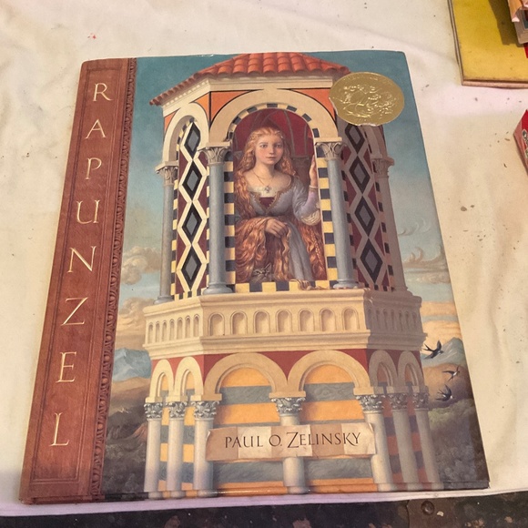 Other - Book -Rapunzel.  B126